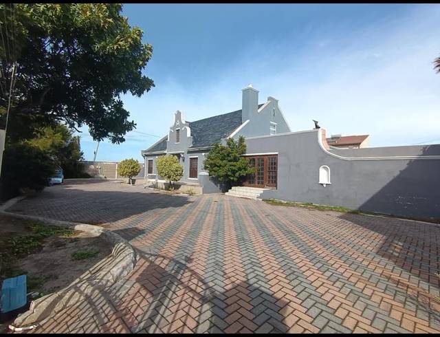 5 BEDROOM HOUSE FOR SALE IN GRASSY PARK